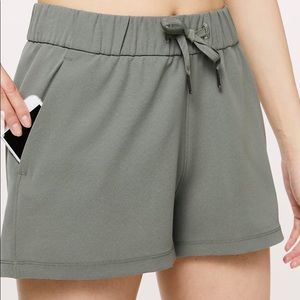 Lululemon On The Fly Short Woven 2.5” | sage green